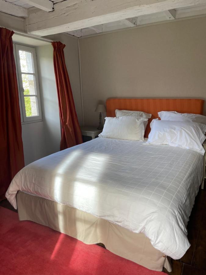 La Croix Des Granges Bed & Breakfast Chapdeuil ภายนอก รูปภาพ