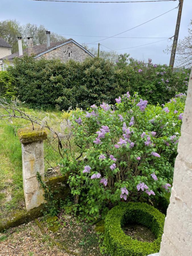 La Croix Des Granges Bed & Breakfast Chapdeuil ภายนอก รูปภาพ